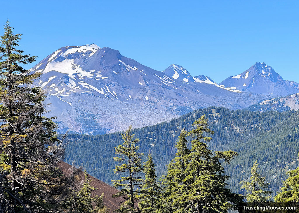 Three sisters volcanos in the distance