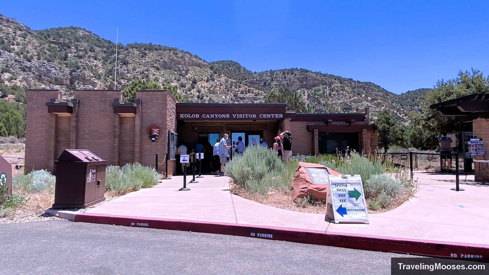 Kolob Canyon a perfect road trip stop in Utah (off I15)