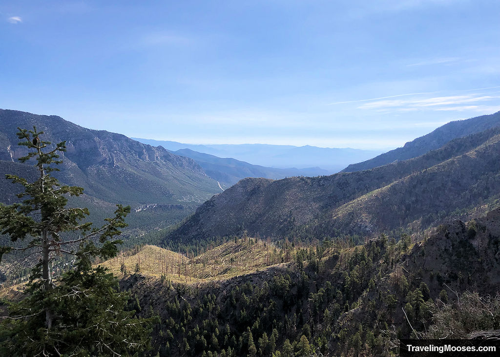 Valley to east from Echo Overlook Trail