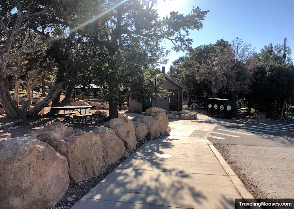 South Kaibab trailhead restrooms and picnic area