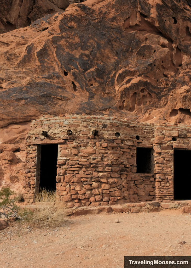 Rock cabin structure