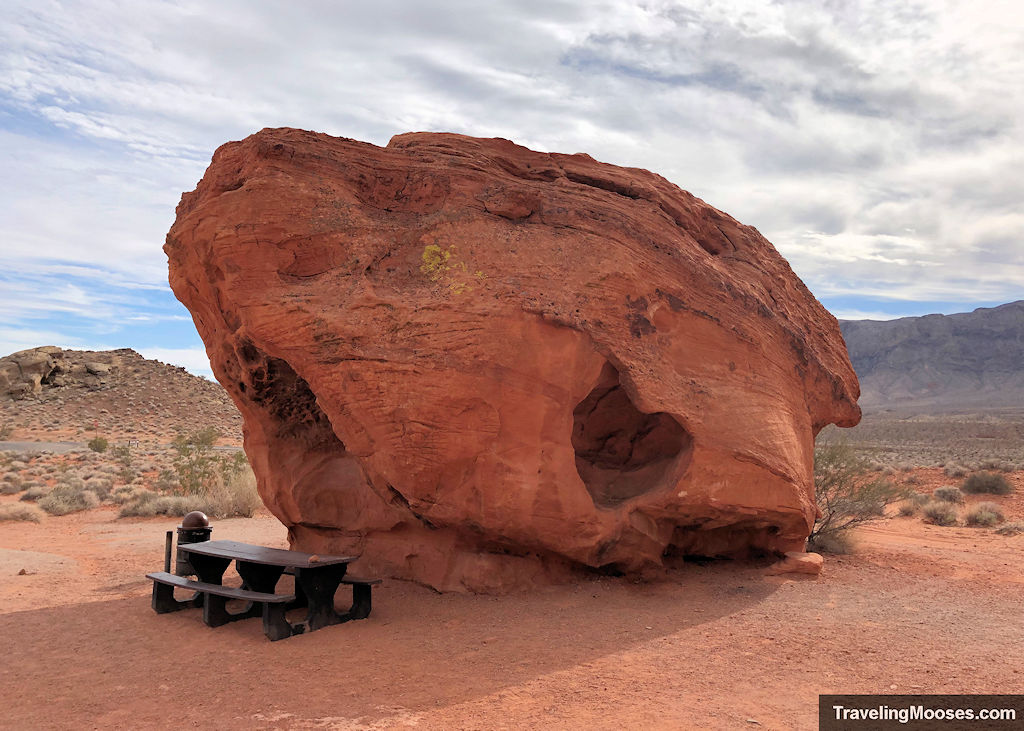 Lone Rock Picnic Table