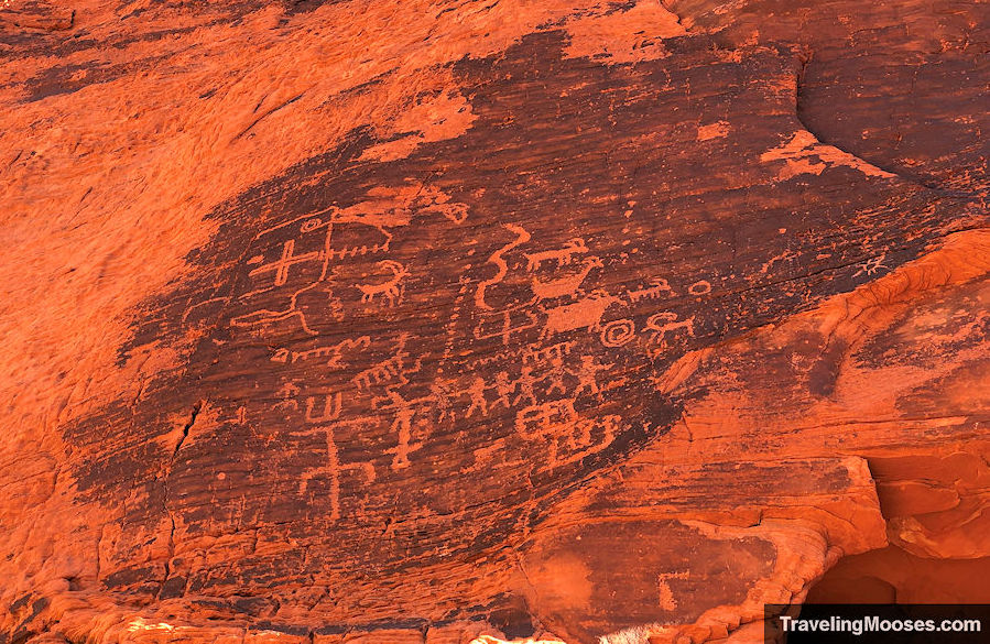 Petroglyphs near Mouses Tank