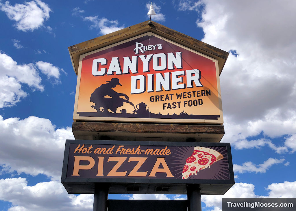 Canyon Diner sign at restaurant in Bryce Canyon City