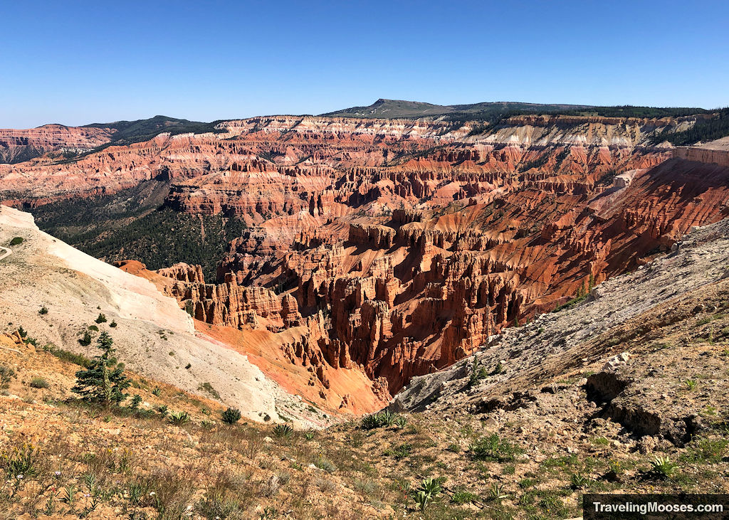 Red and white sandstone bowl with hoodoos rising up